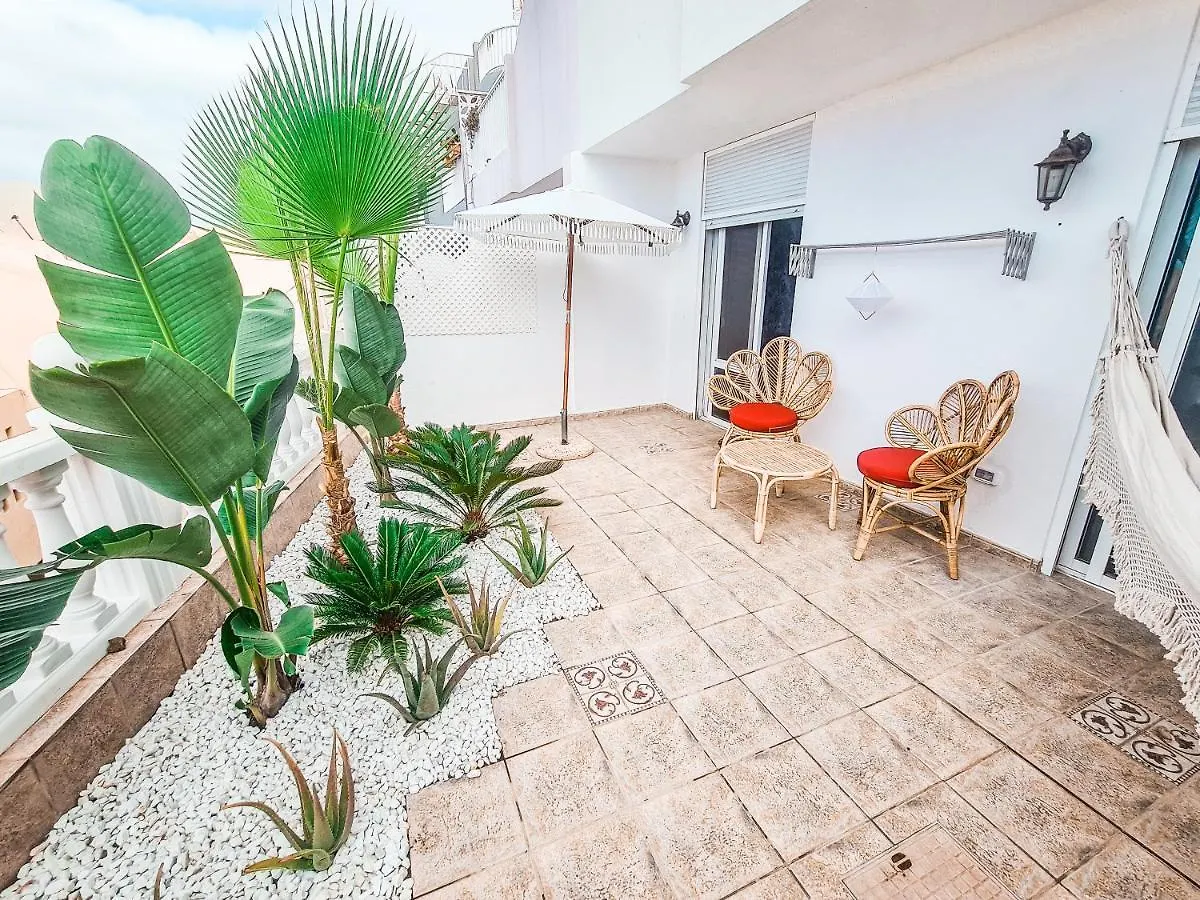 Oceanview Boutique House, 125 Sqm, Parking, Sunset Rooftop 펜션 아데제