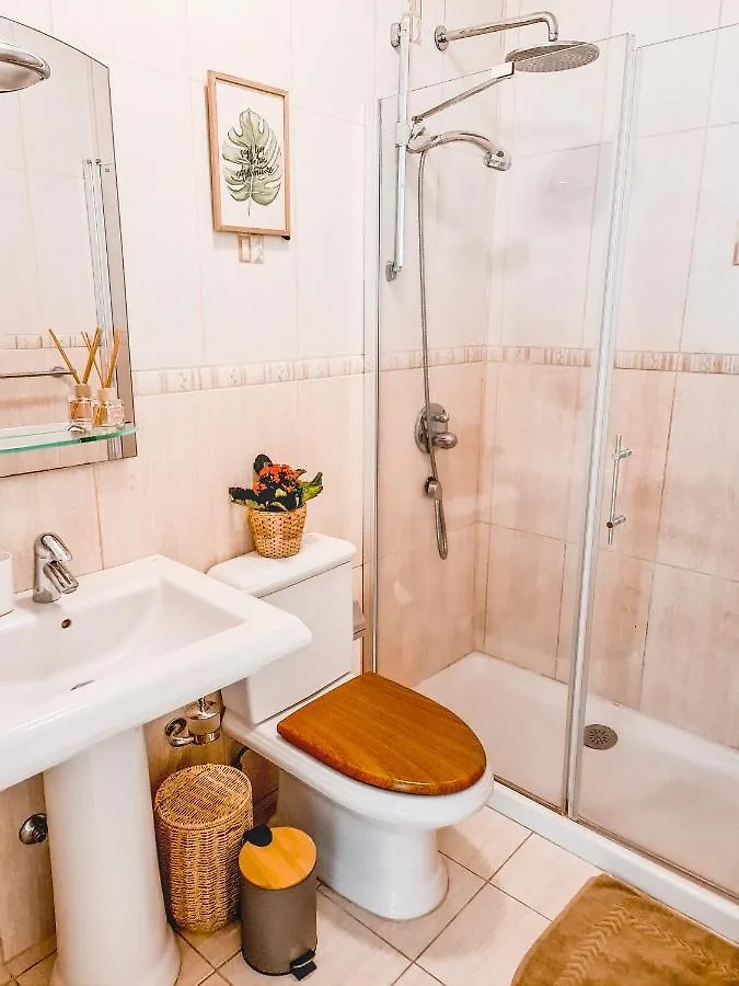 펜션 Oceanview Boutique House, 125 Sqm, Parking, Sunset Rooftop 스페인
