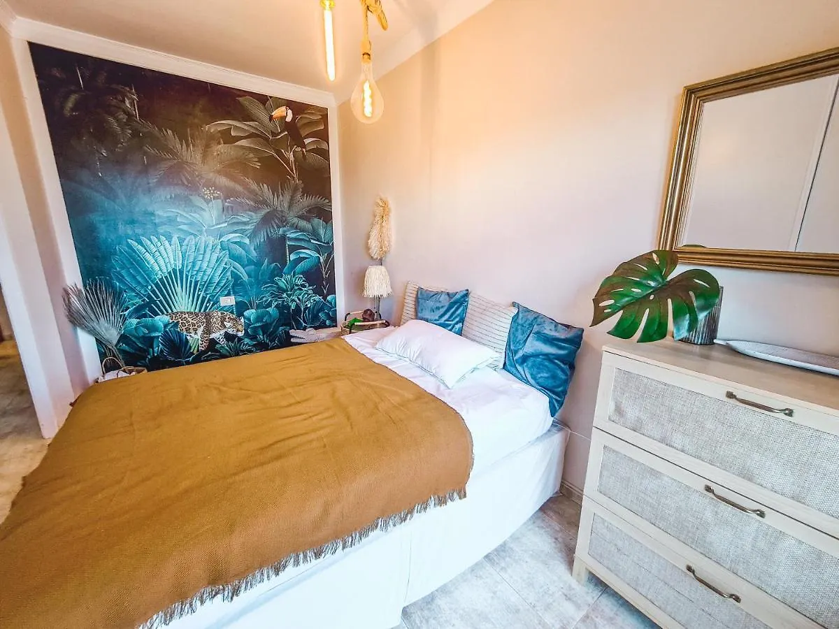 Oceanview Boutique House, 125 Sqm, Parking, Sunset Rooftop Spain