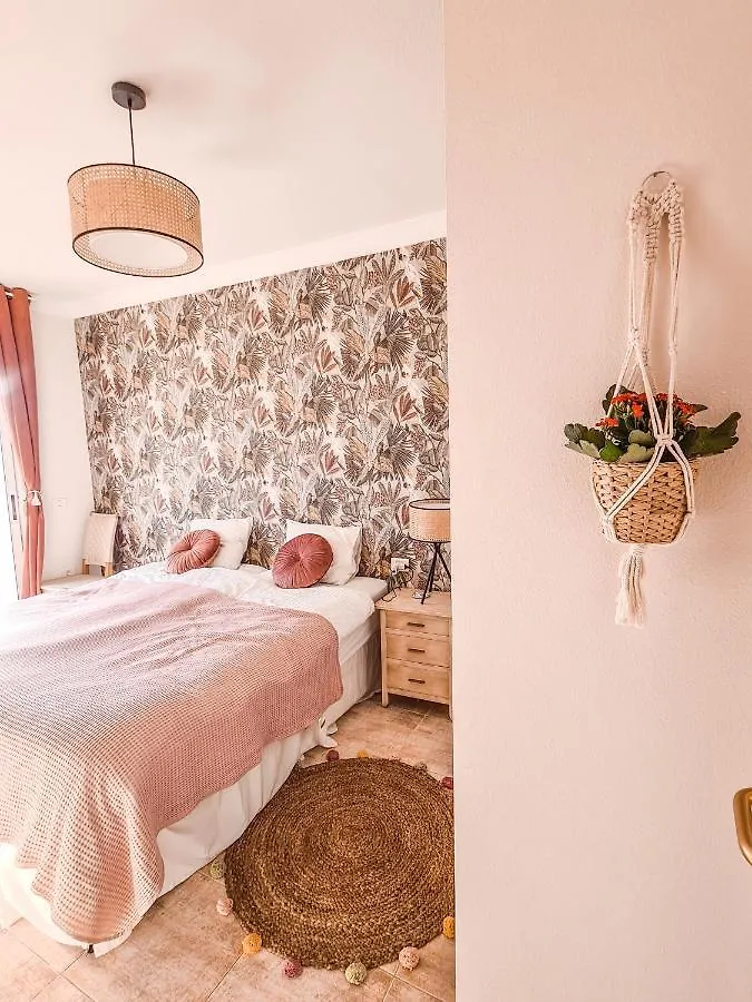 Holiday home Oceanview Boutique House, 125 Sqm, Parking, Sunset Rooftop