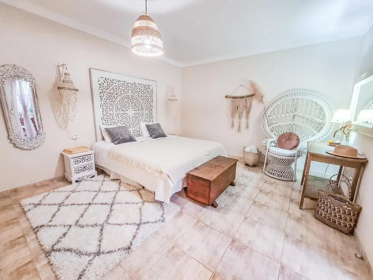 Holiday home Oceanview Boutique House, 125 Sqm, Parking, Sunset Rooftop