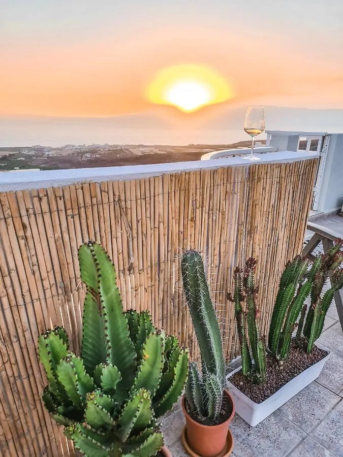 Holiday home Oceanview Boutique House, 125 Sqm, Parking, Sunset Rooftop